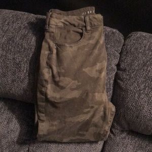 camouflage next generation jegging jeans
